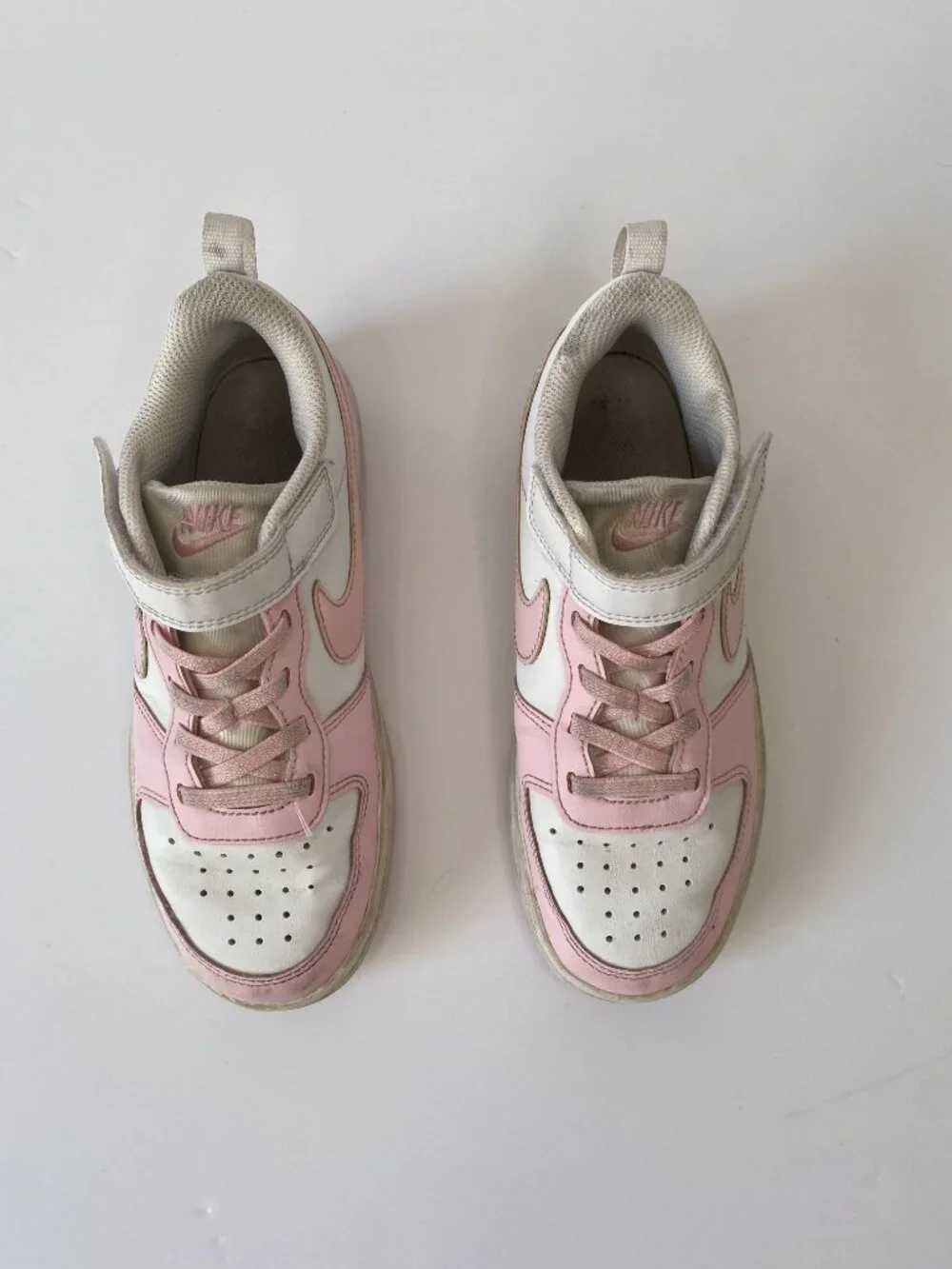 Girls Nike Size 1 Pink & White High-Top Sneakers